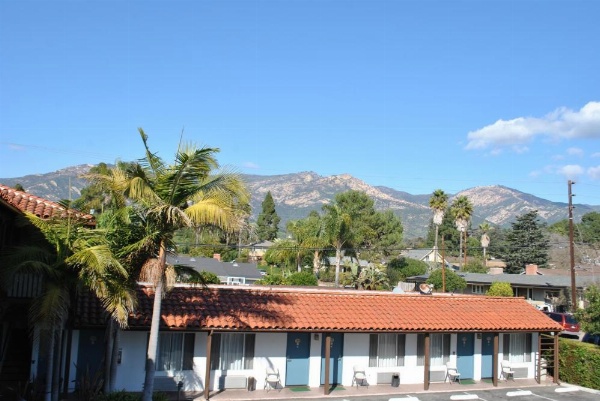 Sunset Motel image 12